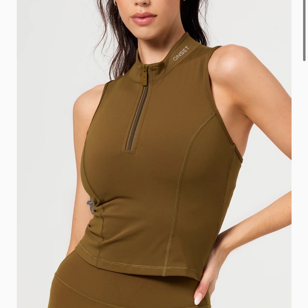 Onset Active Zip Tank